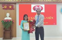 LỄ KẾT NẠP ĐẢNG VIÊN MỚI TẠI CHI BỘ LIÊN MINH HỢP TÁC XÃ TỈNH CÀ MAU