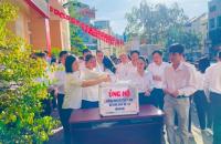 Vận động ủng hộ đồng bào vùng bị thiệt hại do Bão số 10 gây ra